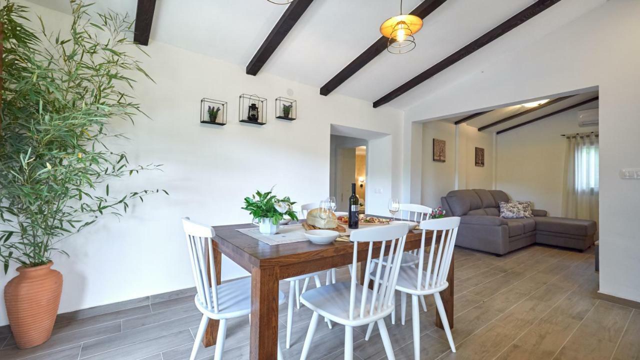 Casa Valla By Rent Istria بوزت المظهر الخارجي الصورة
